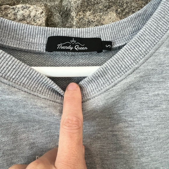 Women’s Oversized Crewneck Sweatshirt - size S - Gray - Picture 3 of 7